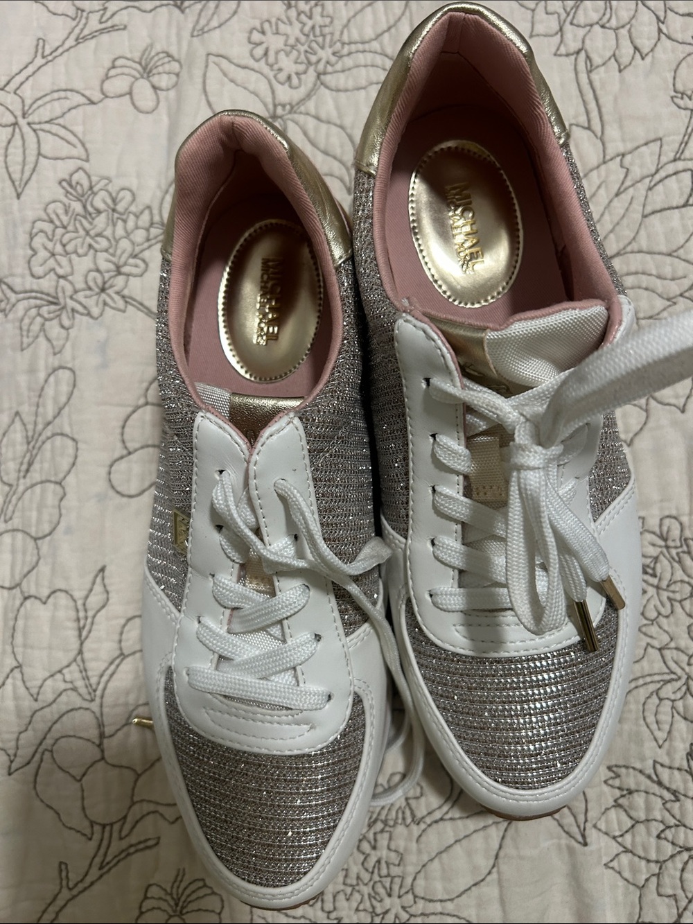 Michael Kors White & Silver Glitter Low-Top Sneakers